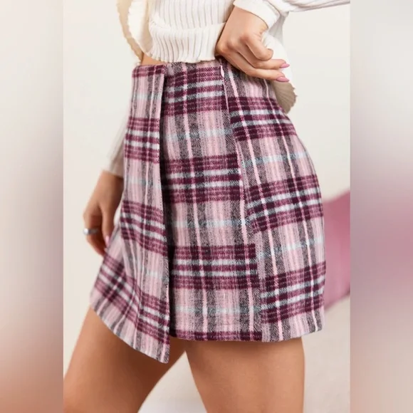 Plaid Pink and Gray Women's Skort - Picture 4 of 8
